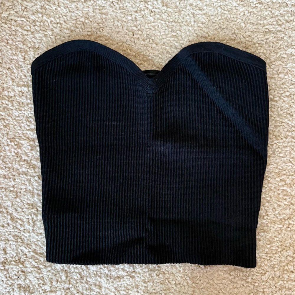Babaton Black Ribbed Strapless Crop Top
